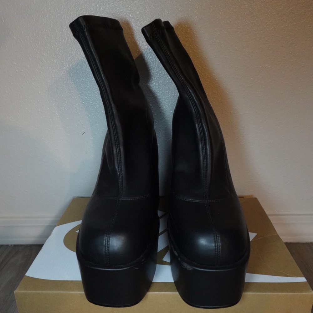 Naked Wolfe Platform Ankle Boots - Picture 4 of 5